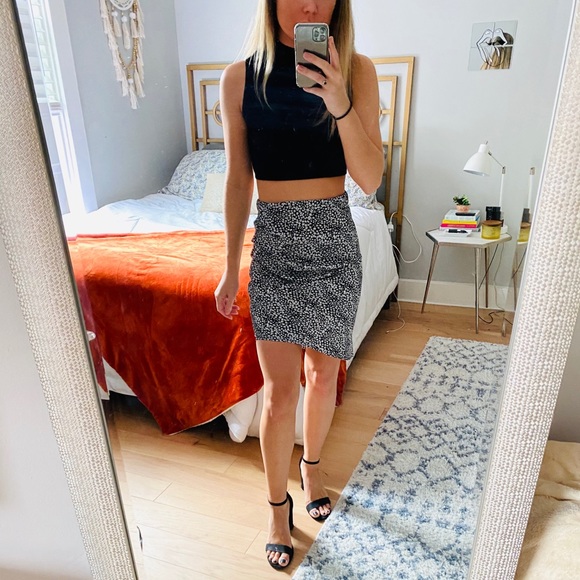 NWT Floral Asymmetrical Skirt, Size S - Picture 3 of 4